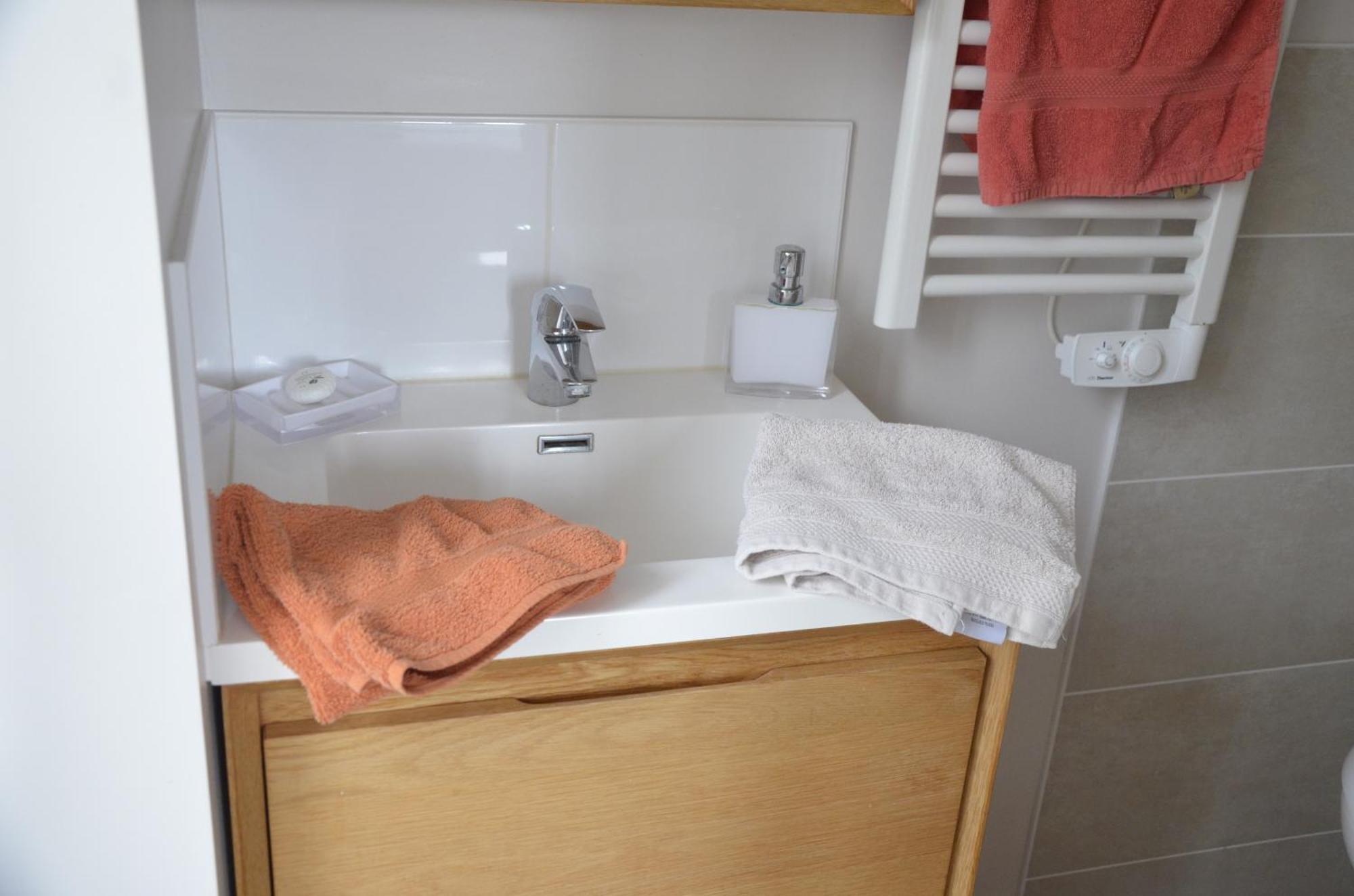Chambres D'Hotes Du Bas Manoir Bretteville-sur-Odon Cameră foto